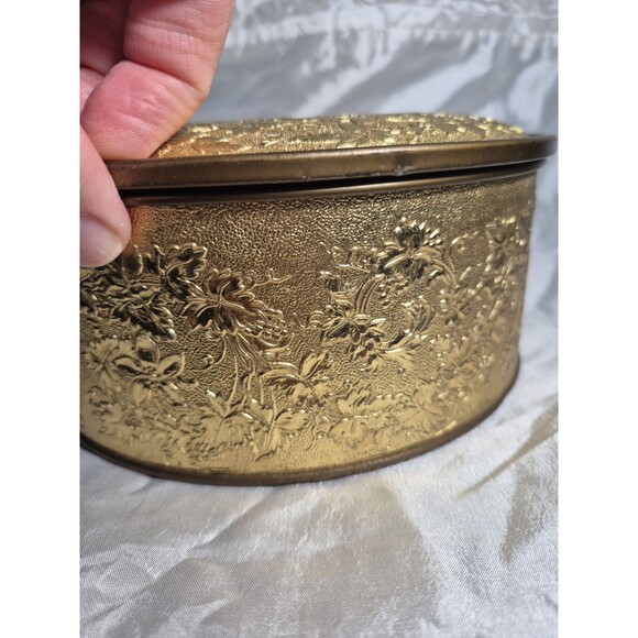Vintage Guildcraft Gold Embossed Grapevine And Leaf Tin - Picture 7 of 16